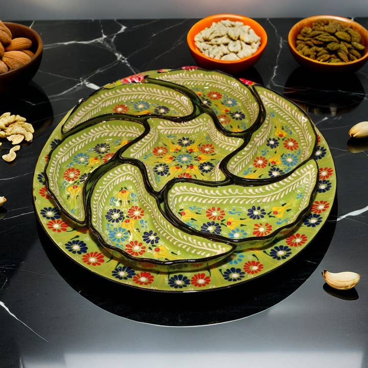 Sectional Chip and Dip for wholesale by LIGHTS N GIFTS INC