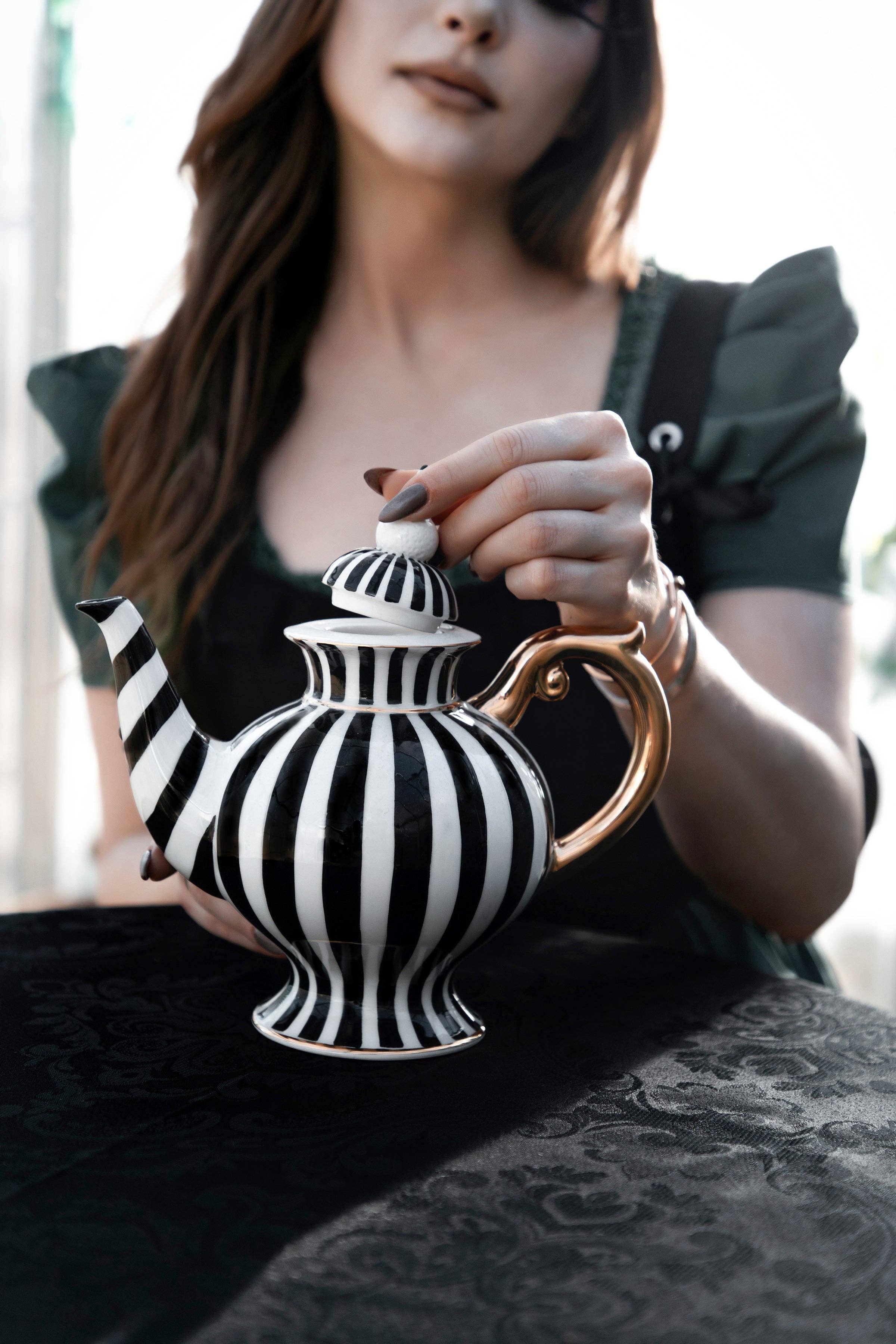 Lively Ghosts - Wholesale Theepot - Theepot | Grim & Ghostly theeset16