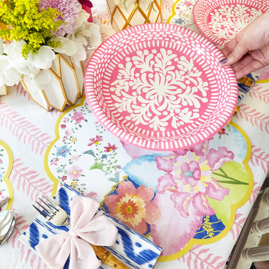 Lucy Grymes Designs – Engroshandel Engangdækkeserviet – Tobaksløv papirdug med bølget kant | Sæt med 24 stk.1