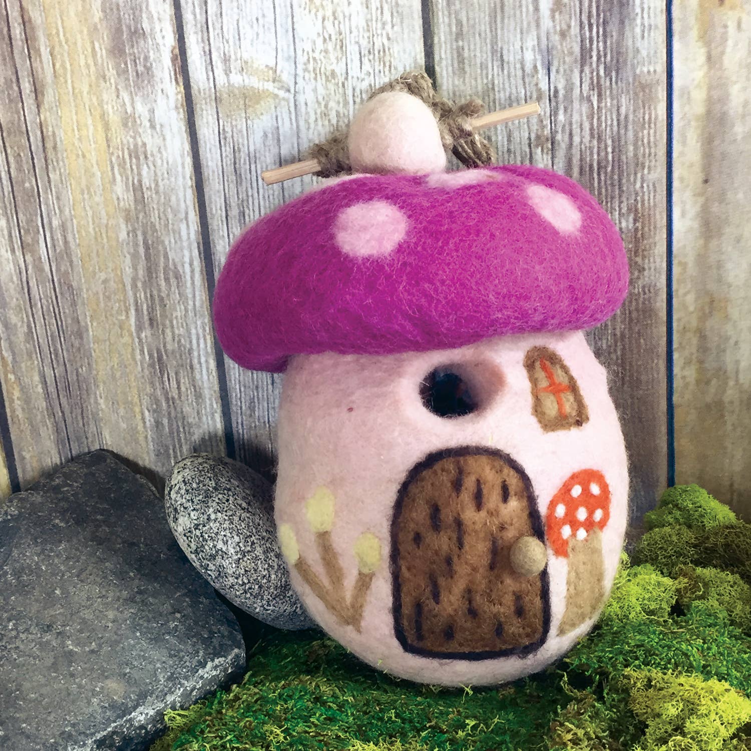 dZi Handmade - Vente Nichoir - Nichoir aux champignons magiques1