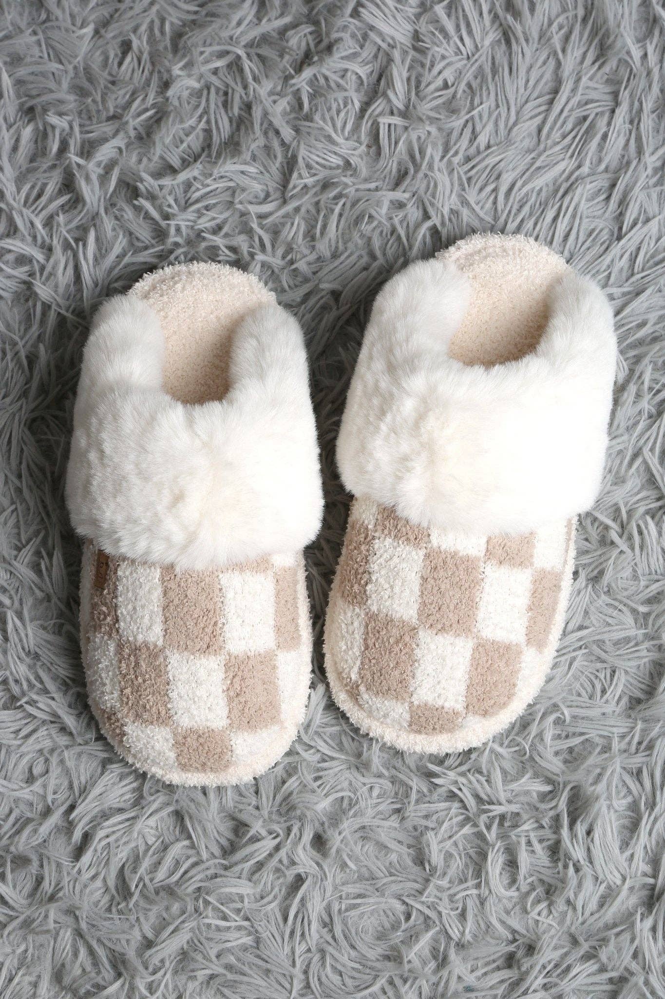 MiMi Wholesale - Wholesale Slippers - Women's - JCL6126 Super Lux Checker Faux Fur Cuff Slippers2
