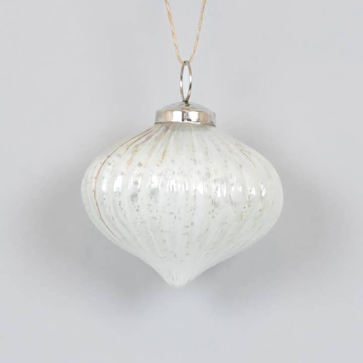 Adams & Co. - Wholesale Ornament Set - 71334 - 3x3 wh glass ornaments s/3 Christmas Decor SUNDARA