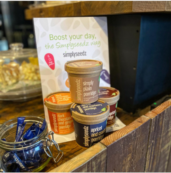 Simplyseedz - Wholesale Breakfast Cereal - Quick Porridge Pot (60g) 9 x pots - Apple & Cinnamon6