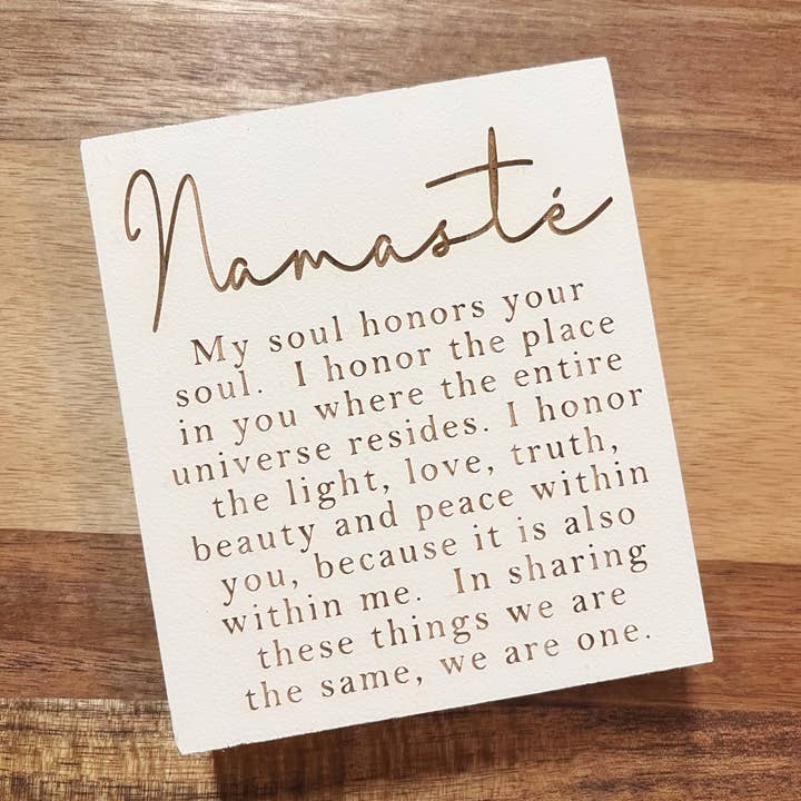 Namaste-Zeichen für den Großhandel von CO|Creative