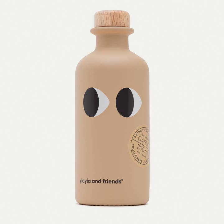 Huile d'olive infusée à l'ail Yiayia and Friends pour la vente par Number One Caviar LLC