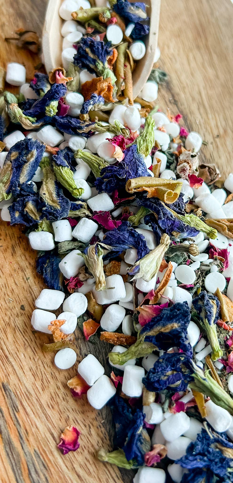 Birch Tea Co. - Vente Thé en vrac - Northern Lights - Thé en vrac en forme de papillon, de pois et de rose6