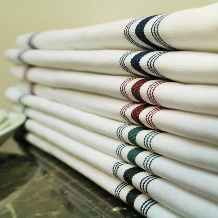 MJS 100 % spunnet polyester, 2-lagers servetter för wholesale av Rifz Textiles Inc