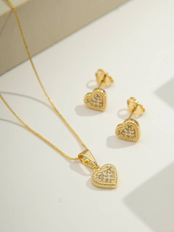 Set di Gioielli con Cuore Delicato in Oro 14k | Spesso Strato d'Oro per la vendita all'ingrosso da parte di Bossaglam Jewelry