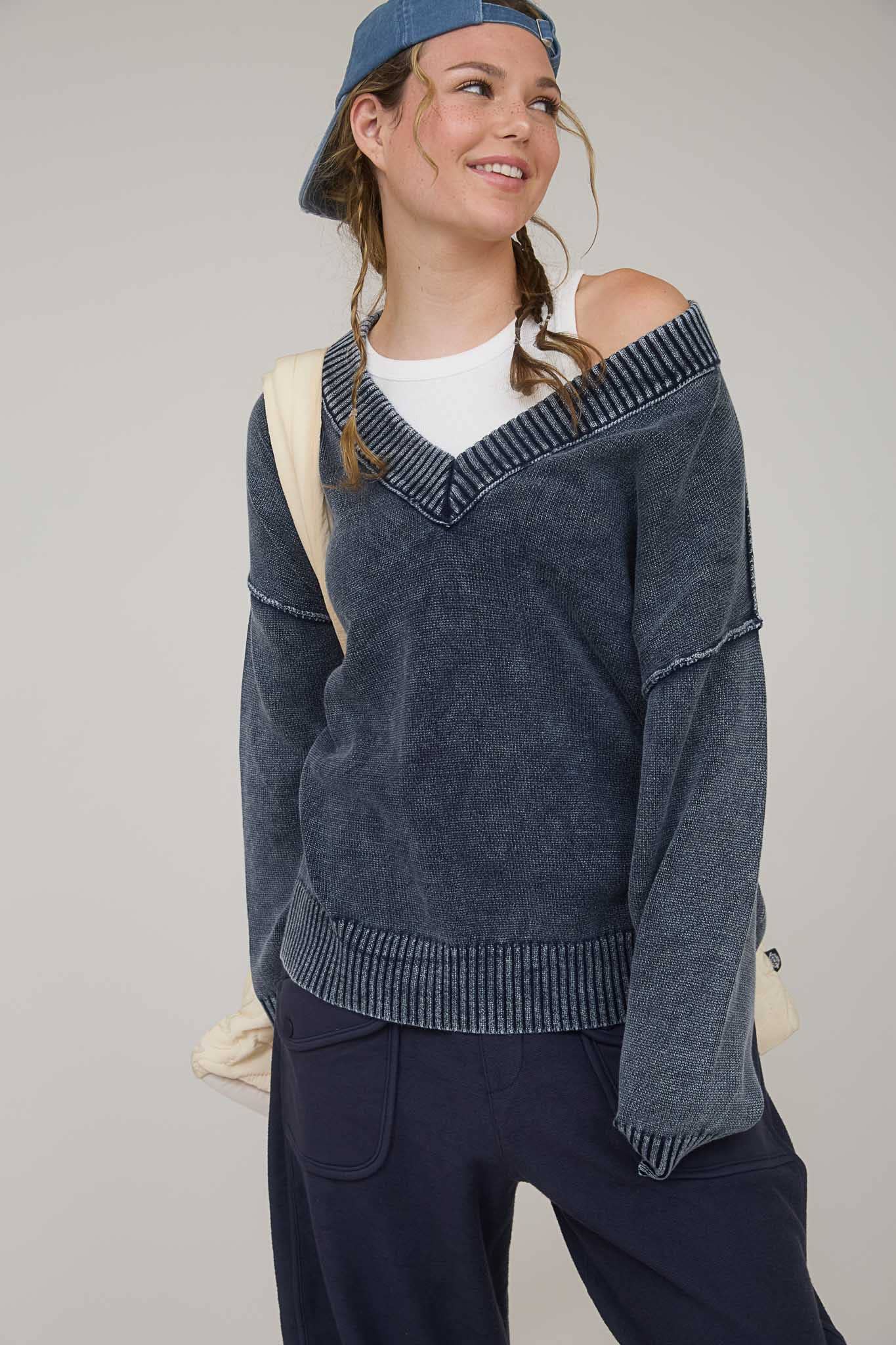 Blu Pepper - Vente Pull en maille – femme - PULL EN TRICOT SURDIMENSIONNÉ À MANCHES LONGUES ET COL EN V DÉLAVÉ6
