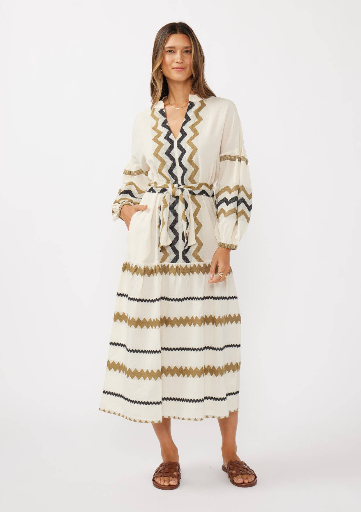 Naturel/Kaki Robe maxi à manches blouson à étages avec ceinture à la taille en vente sur Faire0