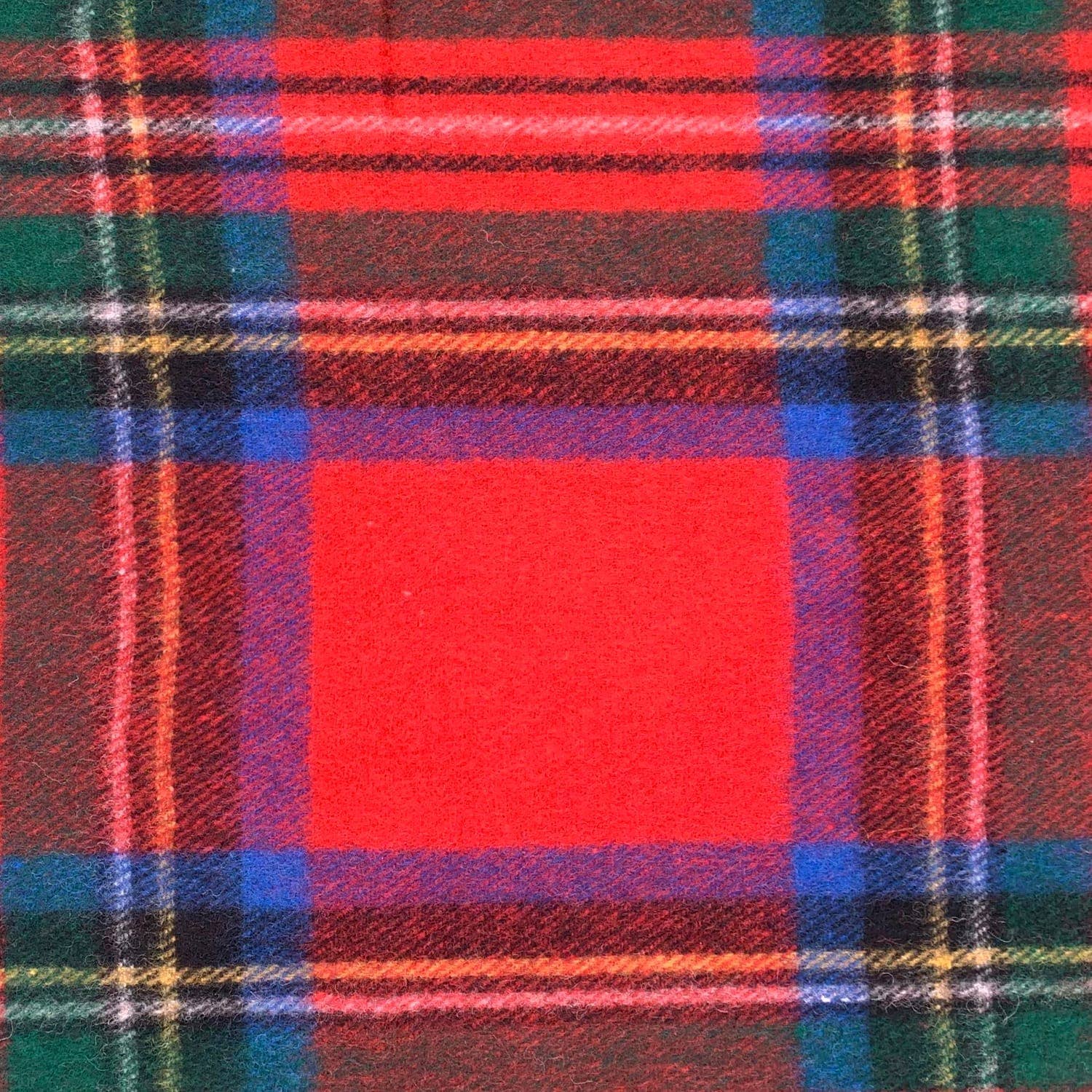 The Grampians Goods Co. - Vendita all'ingrosso Plaid - Coperta Heritage Tartan in lana riciclata6