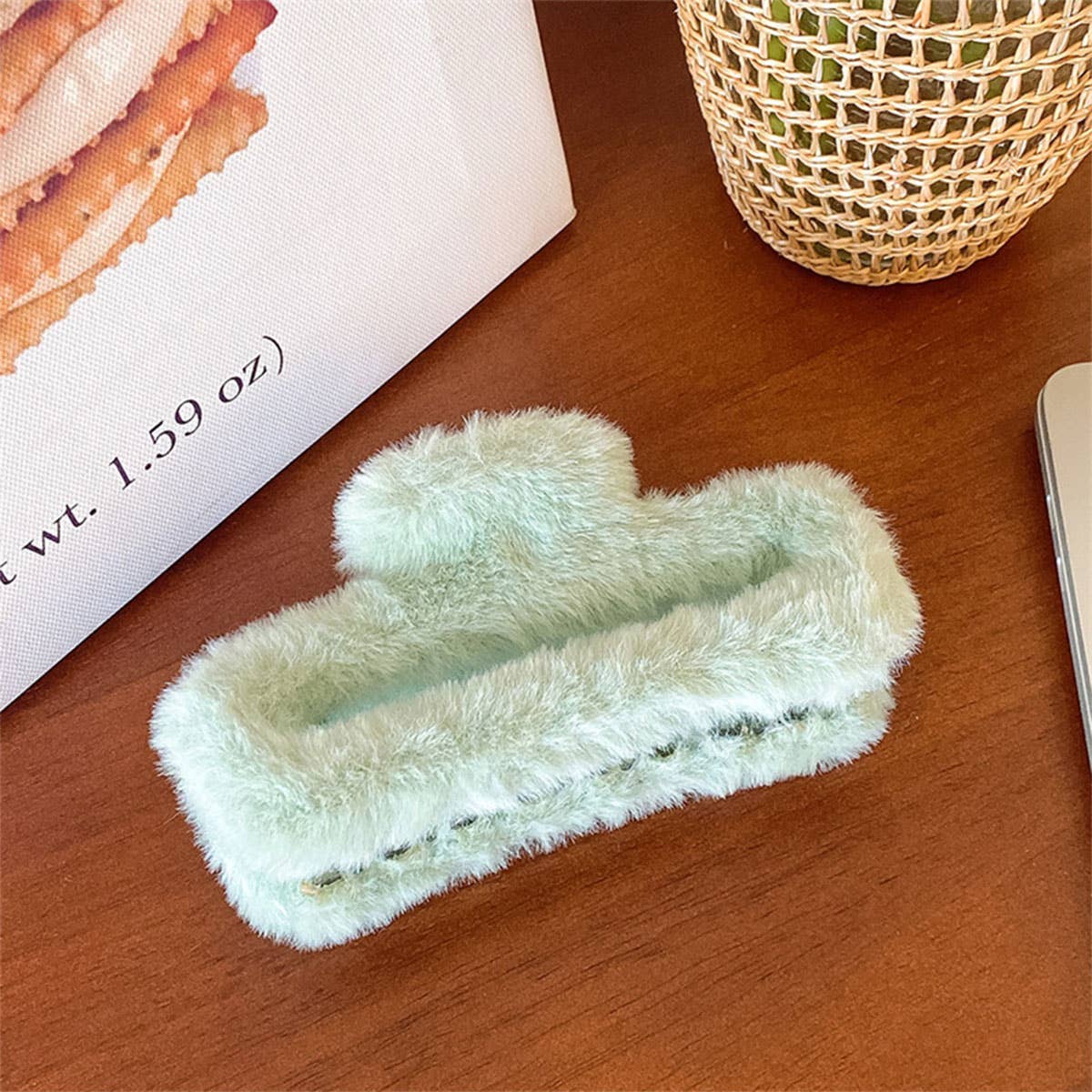 ACCITY - Wholesale Hair Clip - Women's - Faux Rabbit Fur Hair Claw - Elegant Winter Style_CWABE01985
