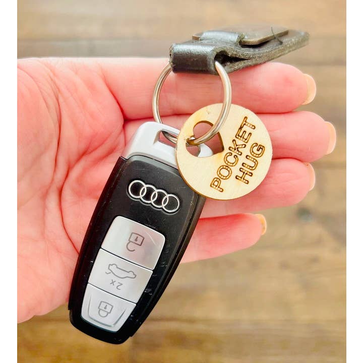 The Gift Club – wholesale Everyday greeting card – Amazing Friend Pocket Hug3