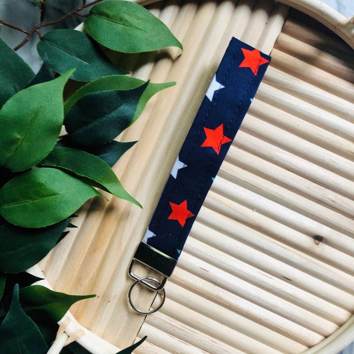 Porte-clés en tissu imprimé étoiles patriotiques moyen bleu marine, porte-clés pour la vente par MDStickerShop