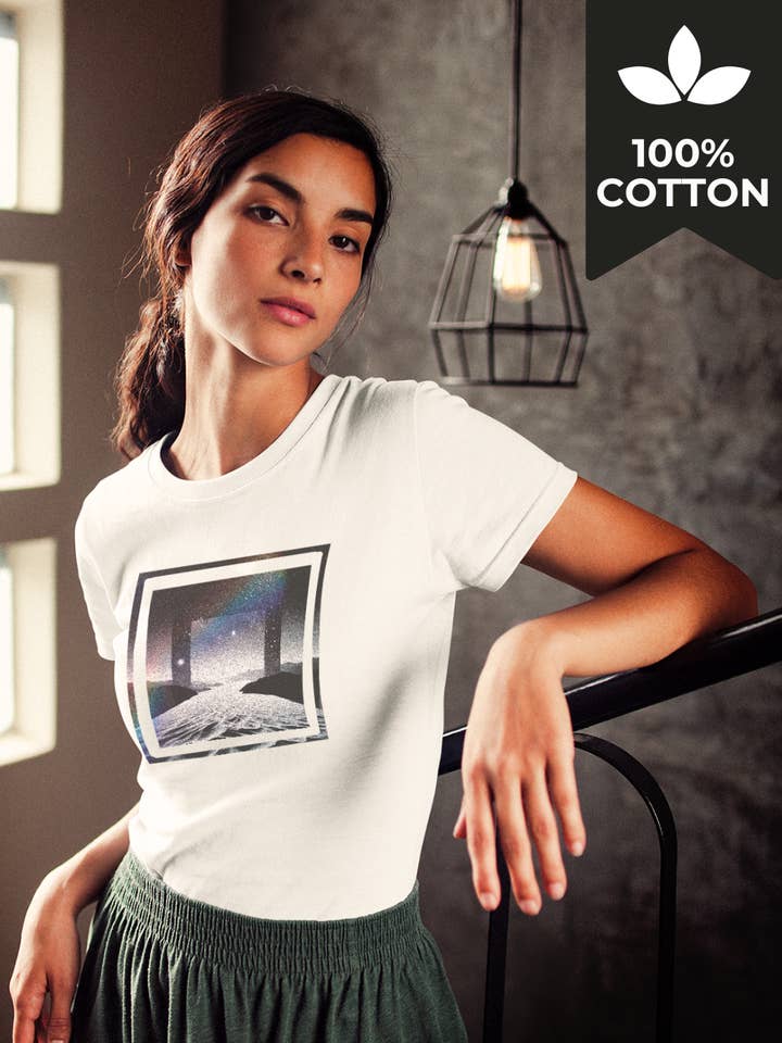 Au-delà pour la vente par Running With Wolves