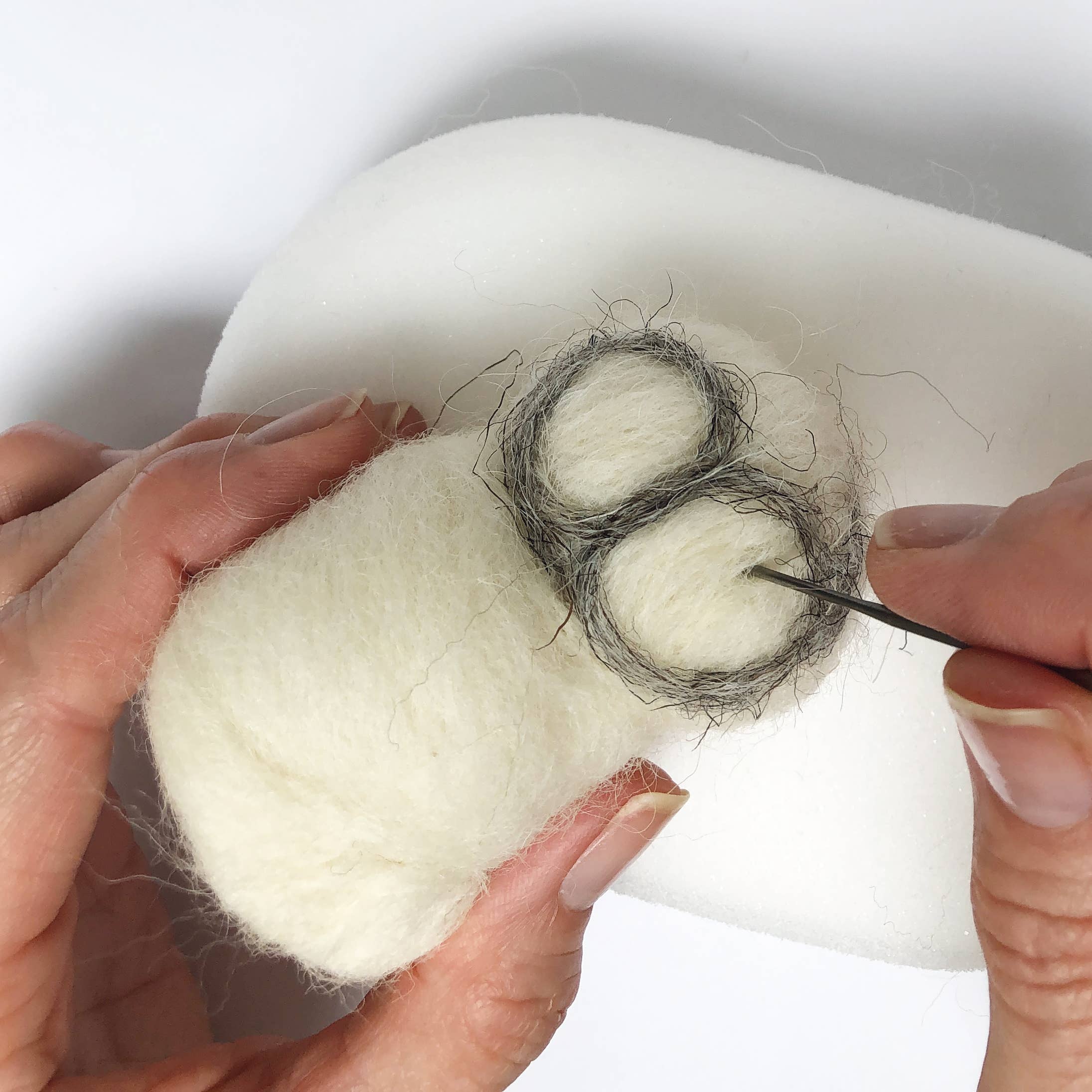 Bergin & Bath – wholesale Craft sewing kit – Needle Felting Kit - Owl6