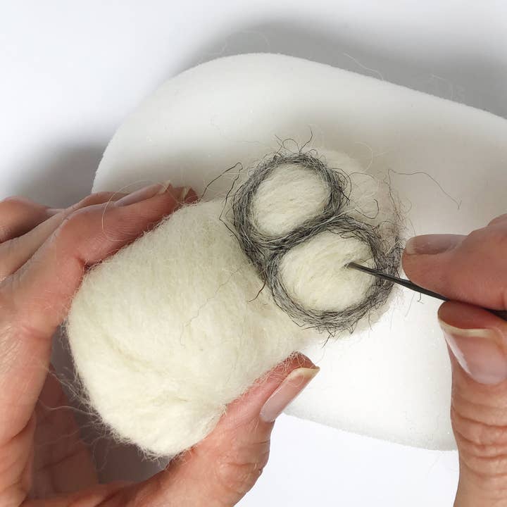 Bergin & Bath – wholesale Craft sewing kit – Needle Felting Kit - Owl6