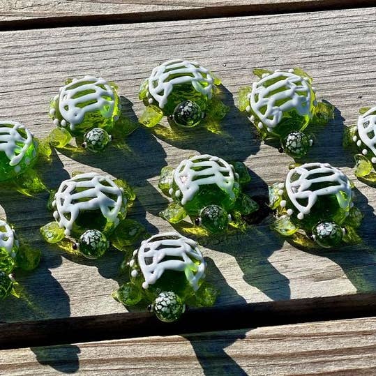 SHOPGIVECOURAGE - Wholesale Decorative Figurine - Glass Turtle Sitter Miniature Collectible Figurine - Small