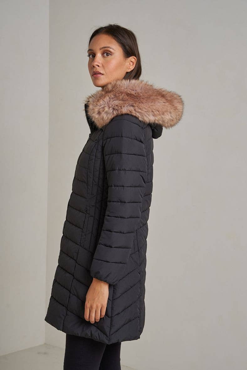 Attrait Paris - Wholesale Puffer Jacket - Women's - Long quilted down jacket with fur on hood2