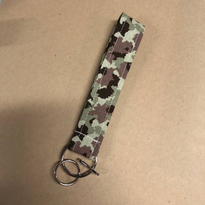 Camo sleutelhanger polsbandje voor wholesale door MadeBySusannah