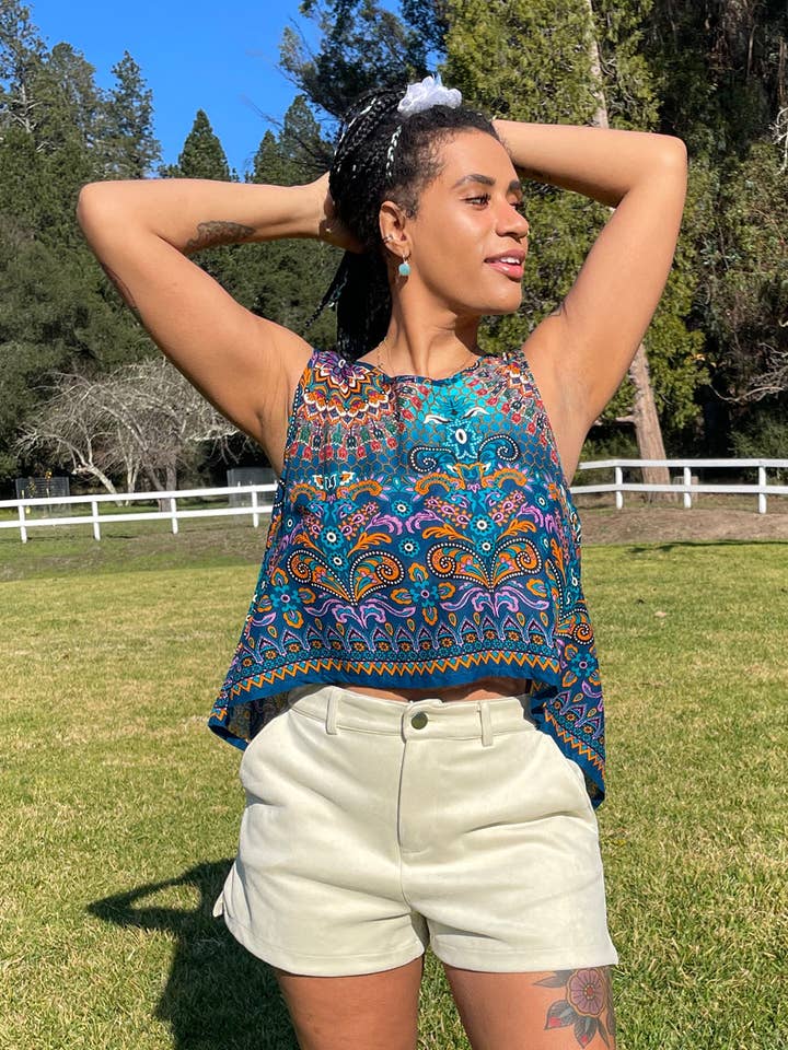 Débardeur Shiva Mandala pour la vente par Zig Zag Asian Collection