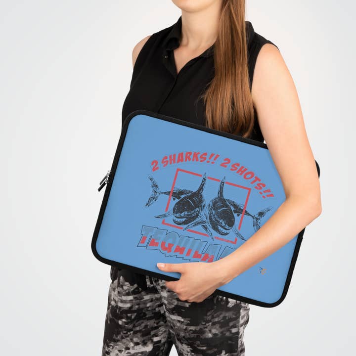 Laptop Sleeve for engroshandel hos 2 Sharks Apparel And More