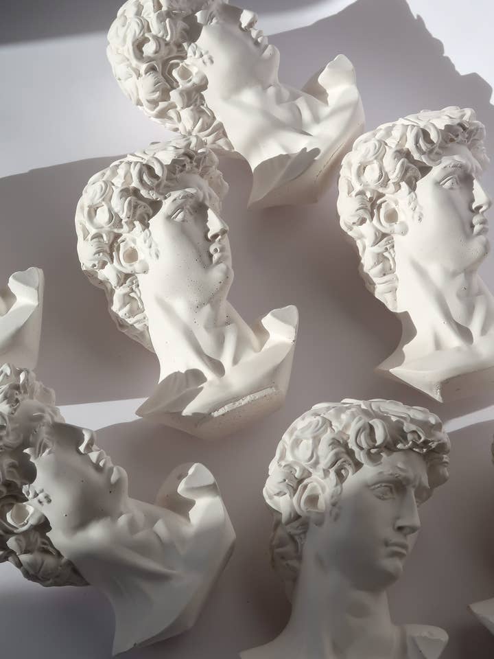 David Stone Statue for wholesale by Jeune Home