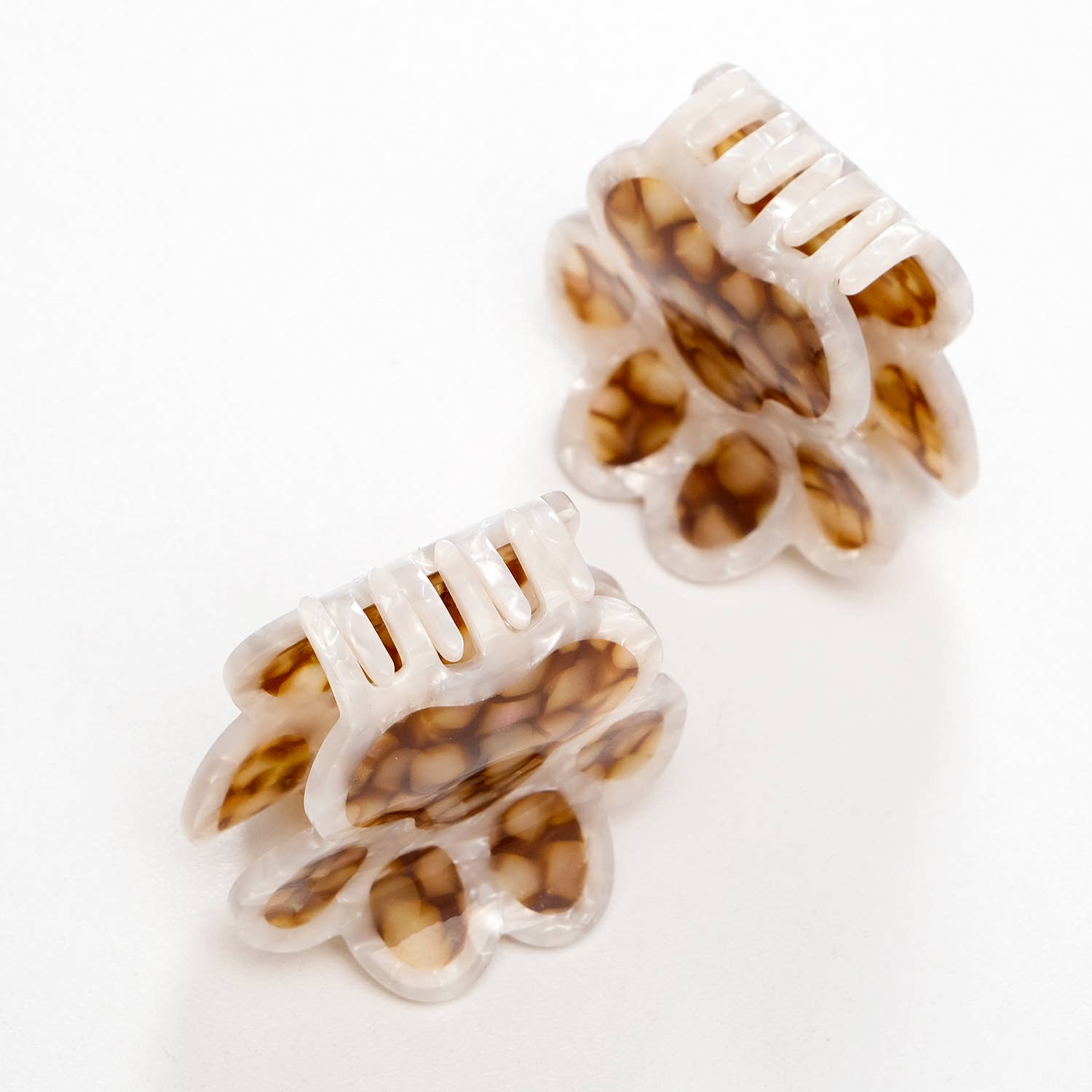 Adorro - Wholesale Hair Clip - Women's - Paw Print Claw Clip - Small 4