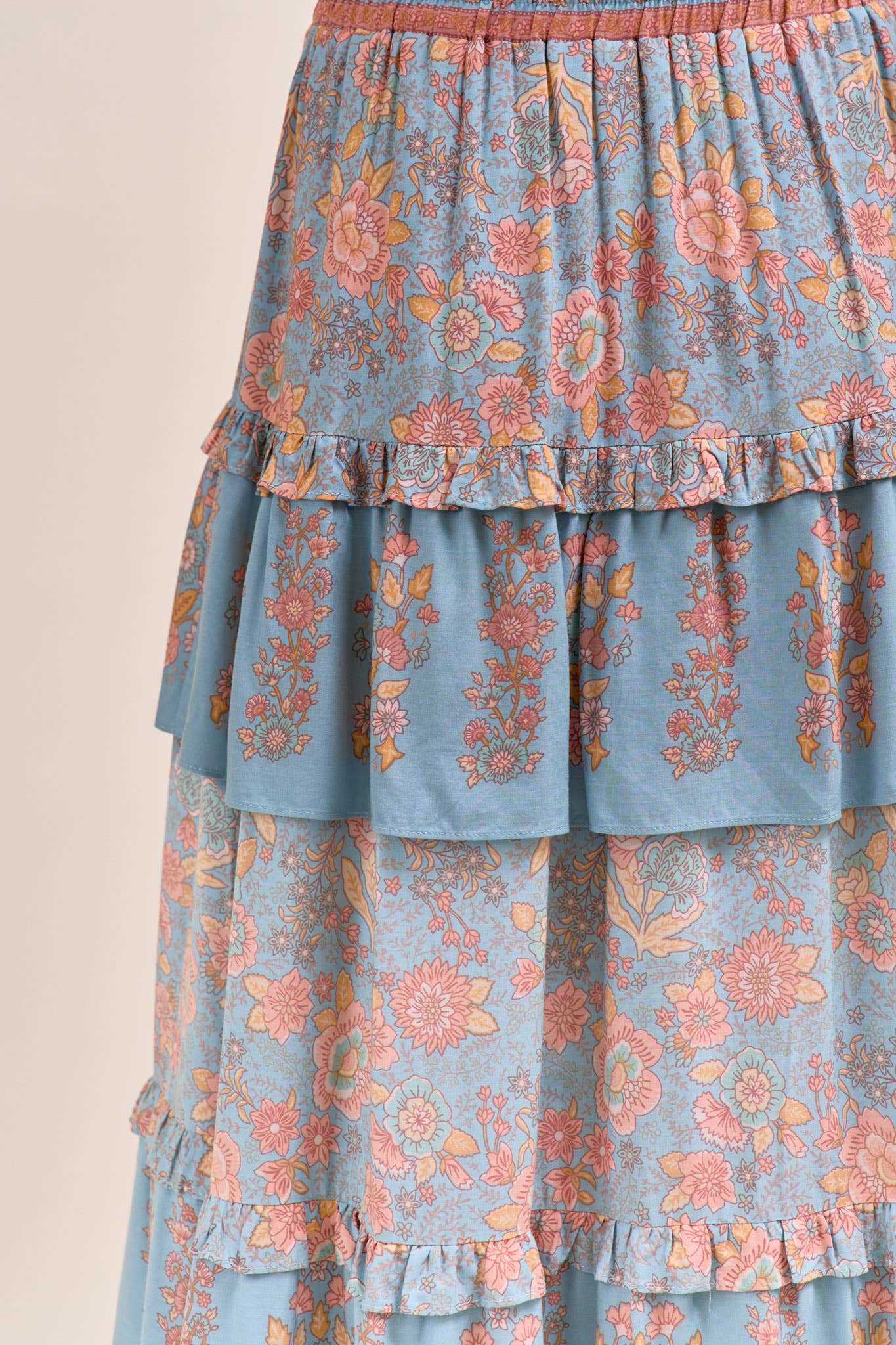 &MERCI - Wholesale Skirt - Women's - RUFFLE TIERED BORDER PRINT MIDI SKIRT MSK416616