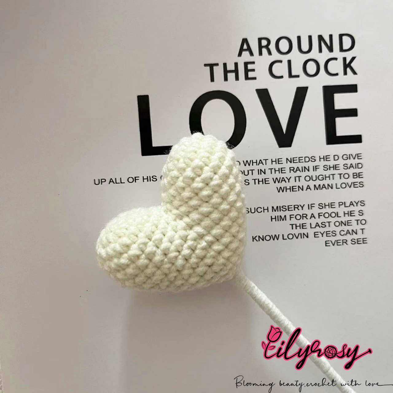 Lilyrosy（Duty free) – Flores artificiais por atacado – Lilyrosy Coração em Crochê, Presentes Artesanais0