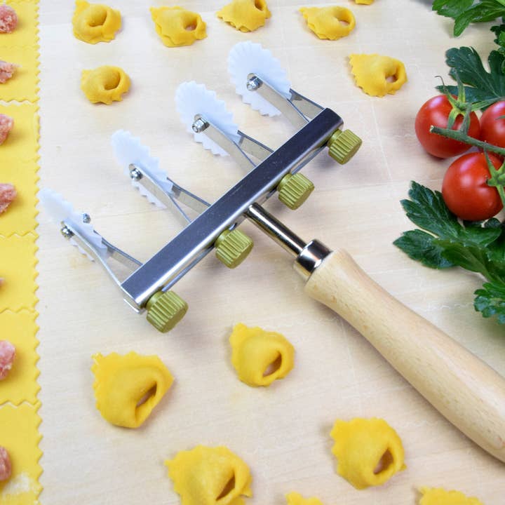 Elettro Center - Wholesale Kitchen Tool/Gadget - Adjustable Pasta Cutter 4 Blades 120mm, adjustable pastacutter6