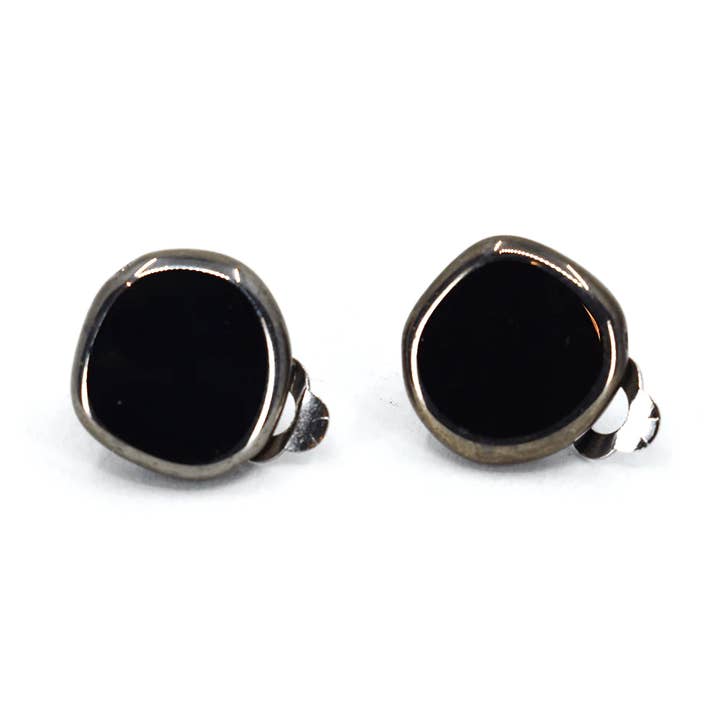 Sort lille cirkel perleklips på øreringe for engroshandel hos Stefanie Wolf Designs