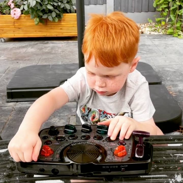 Blipblox by Playtime Engineering - Vendita all'ingrosso Gioco musicale - Bambini e neonati - Blipblox After Dark Sintetizzatore Musicale Giocattolo Educativo3