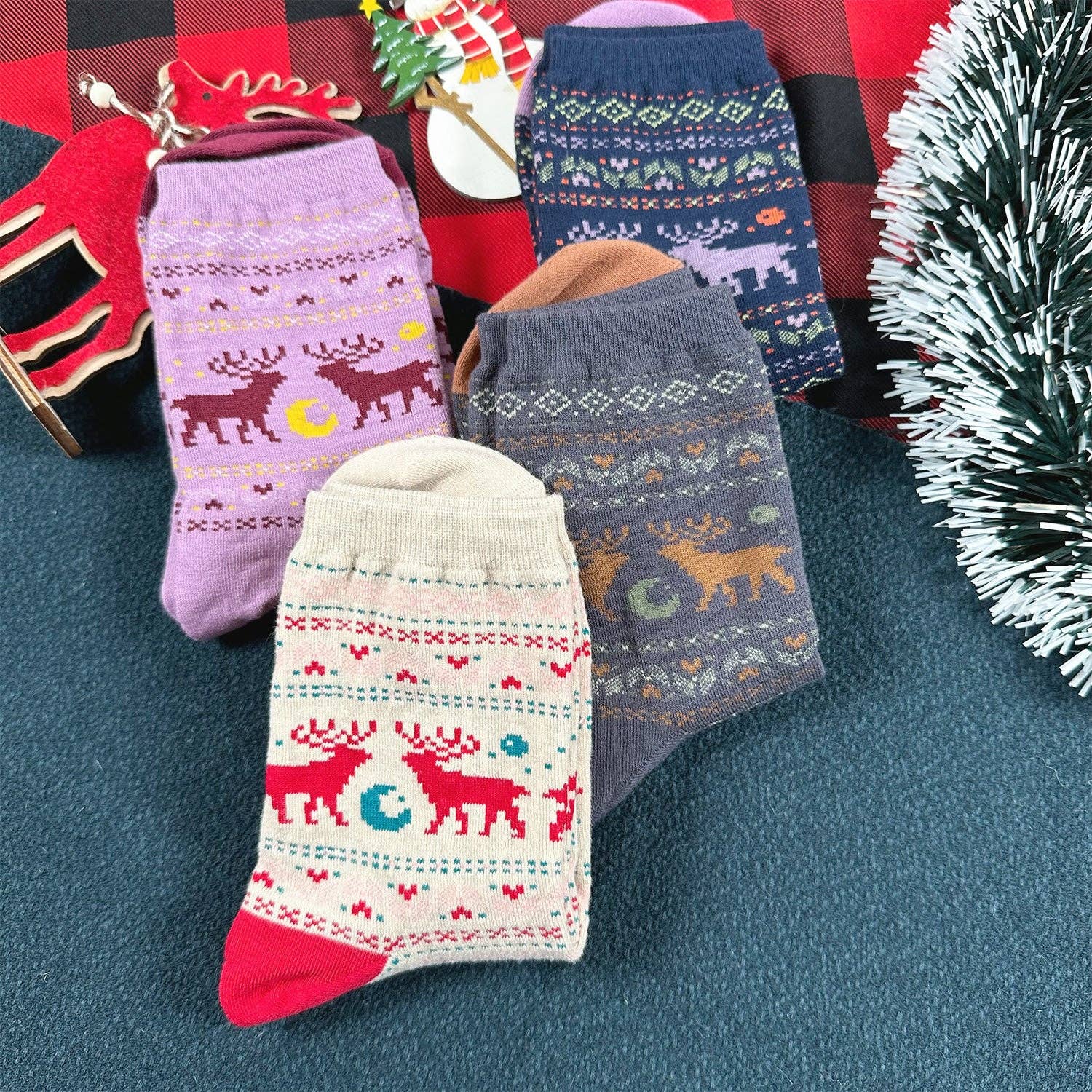 7DAYSSOCKS - Wholesale Socks - Women's - Women's Crew Winter Night Deer Socks4