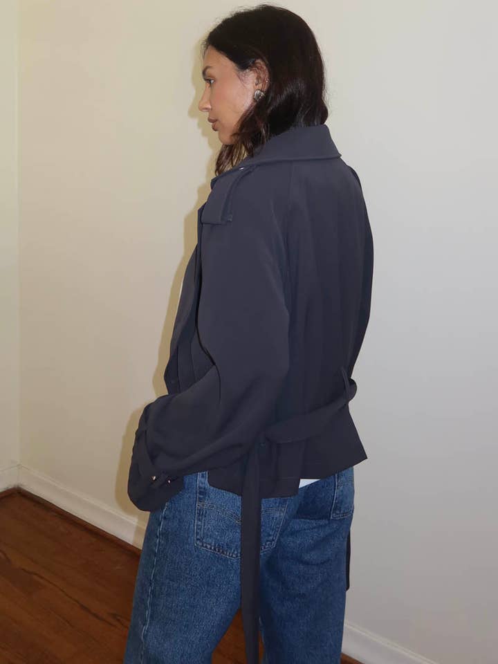 Et Clet - Wholesale Trench Coat - Women's - Cropped Trench Coat