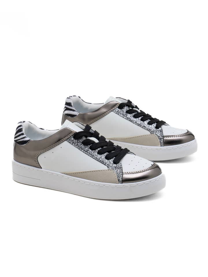 C'M PARIS - Wholesale Lifestyle Sneakers - Women's - Low Multimaterial Sneakers with Glitter and Prints 652217