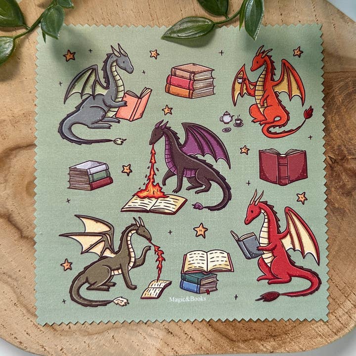 Reading Dragons Cleaning Cloth for wholesale by Magic&Books