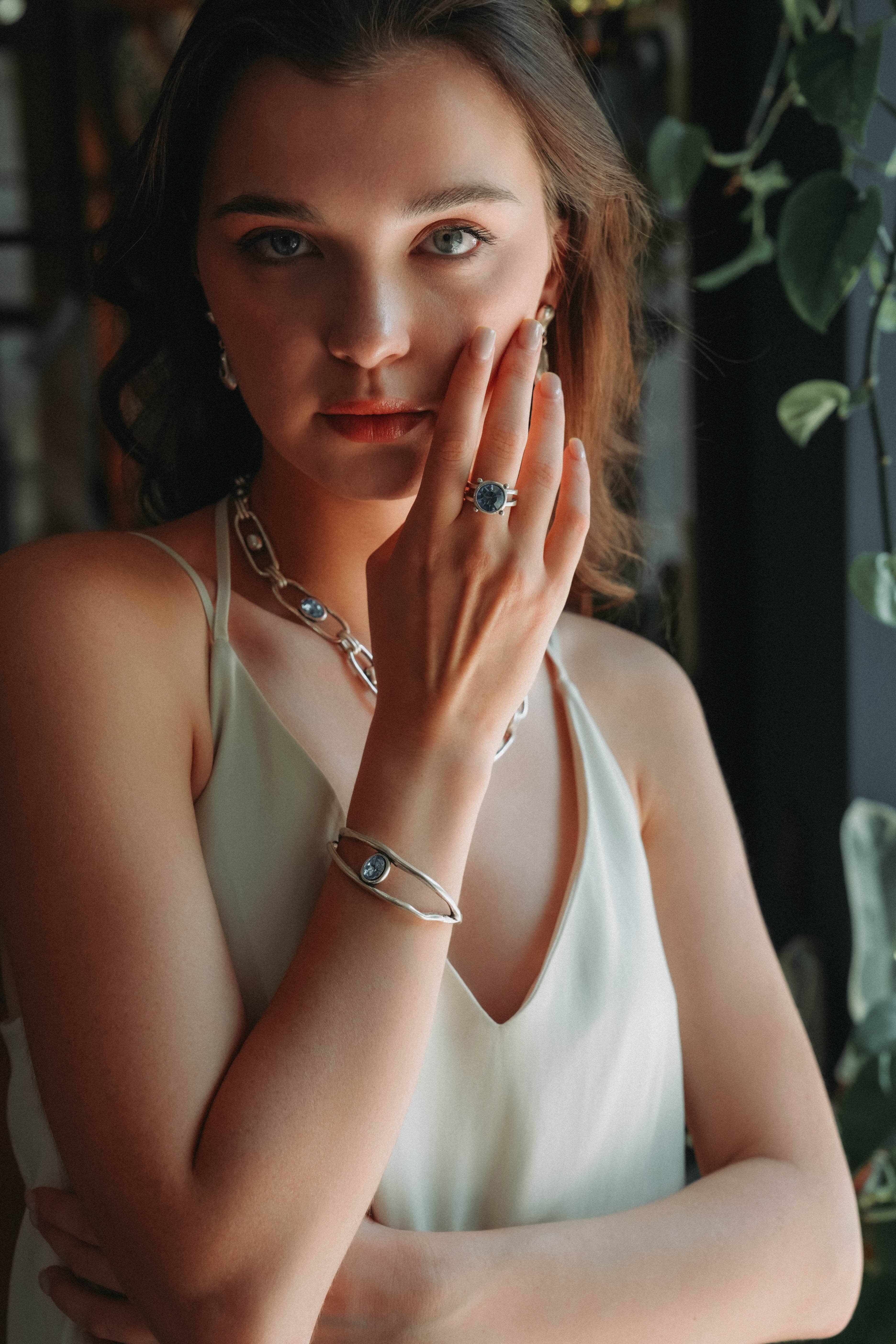 Chanour - Venta al por mayor Anillos solitarios - Anillo de latón de cristal hecho a mano - 68384