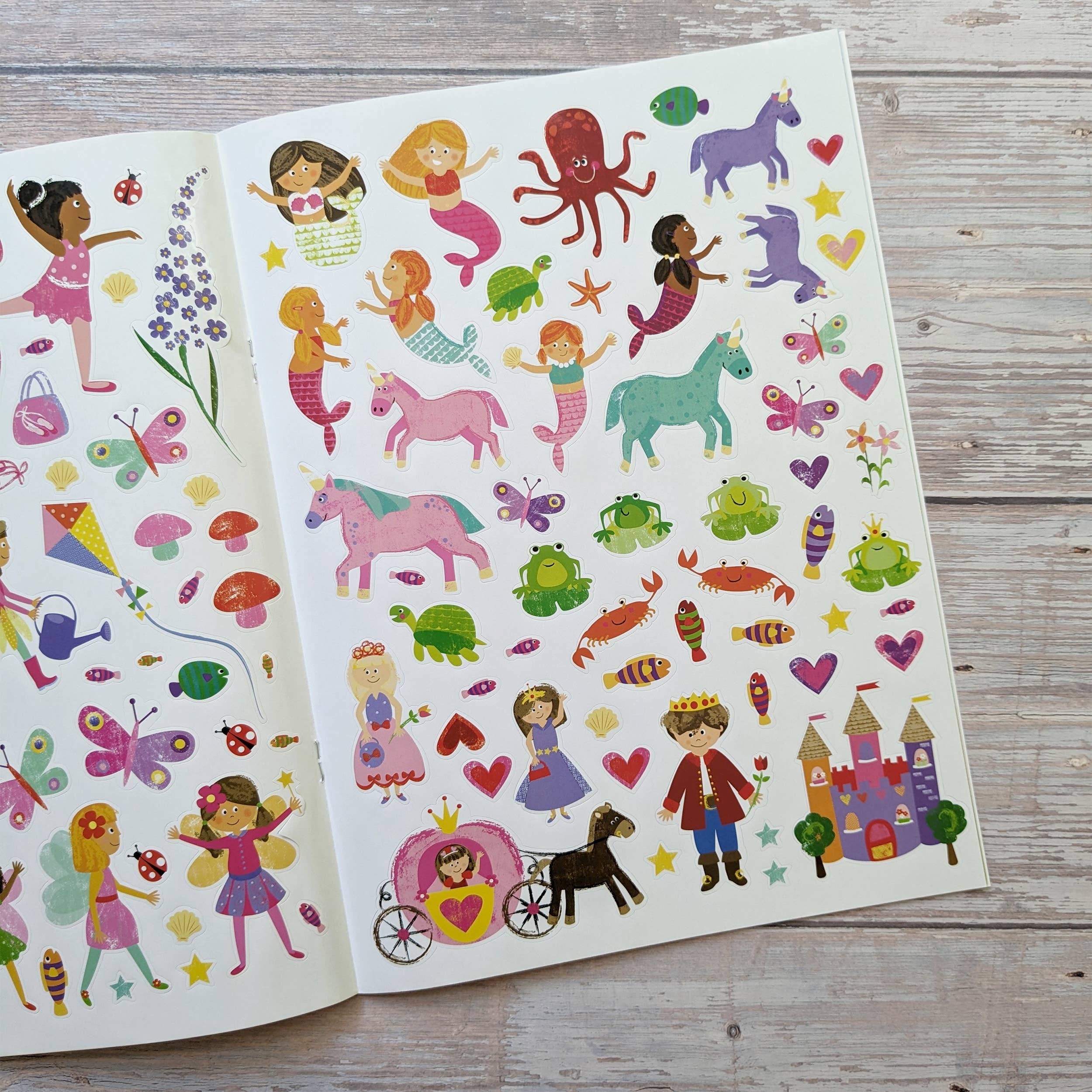 Robert Frederick Ltd – wholesale Sticker – Child & baby – Children’s Sticker Book2