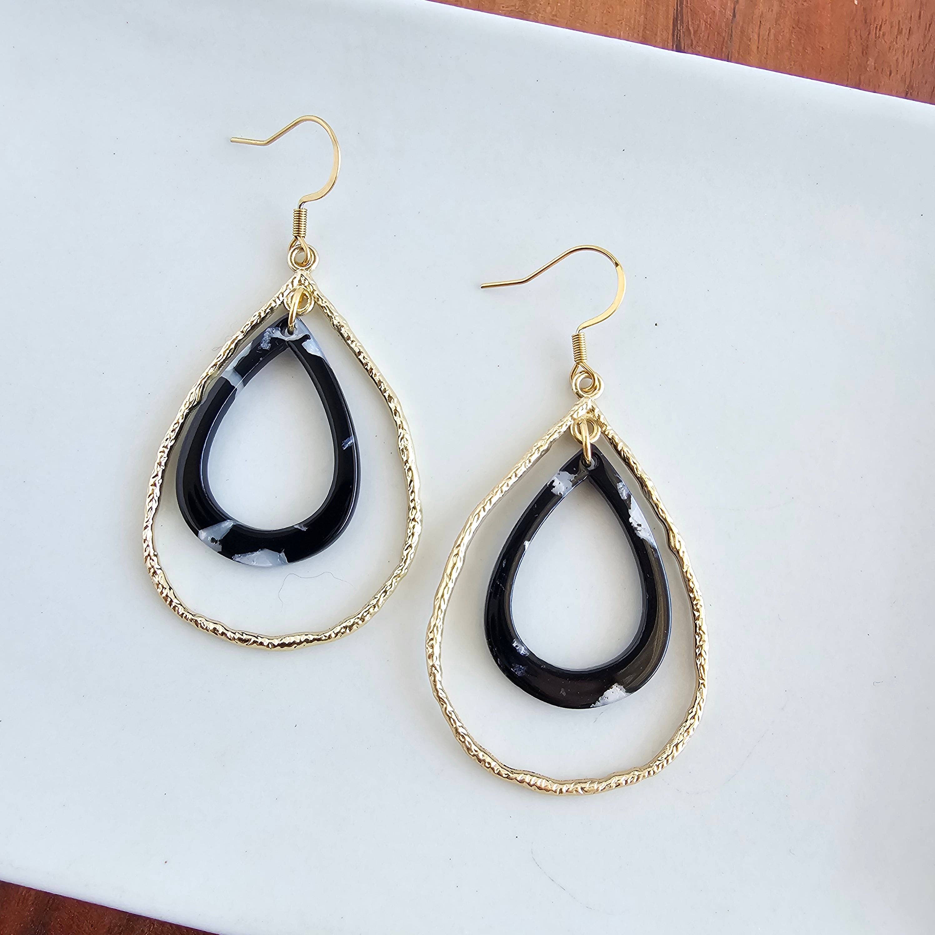 Spiffy & Splendid - Vente Boucles d'oreilles pendantes - Boucles d'oreilles Savannah - Noir Onyx // Bijoux, Automne4