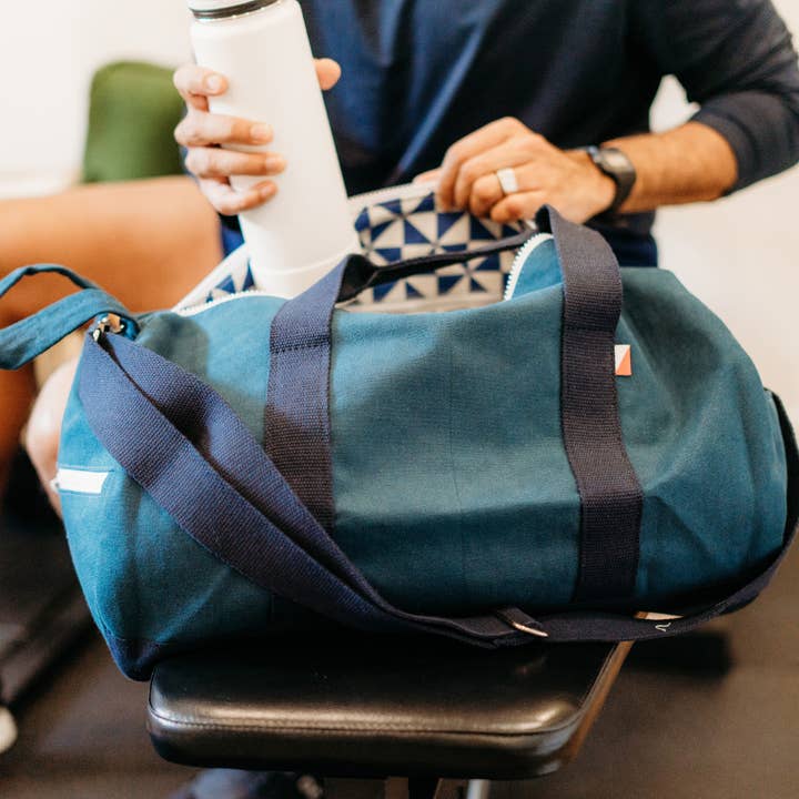 ShoreBags - Wholesale Weekender bag – Unisex - Sports Round Canvas Duffle7