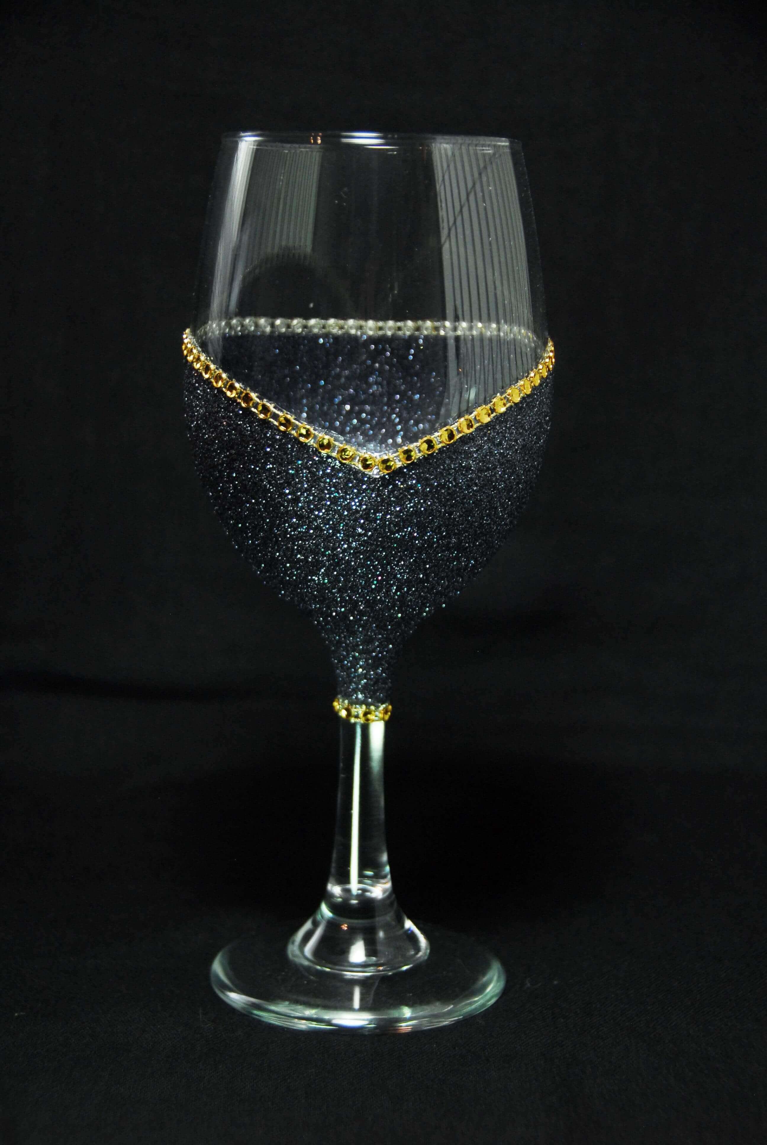 WineyBitches.Co - Wholesale Wine Glass - Flamerica Flamingo – Handmade Glittery Bling Wine Glasses (4th of July Collection)8