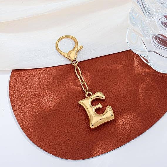 JOSSLYN by wall to wall - Wholesale Keychain - Women's - Bubble Letter Monogram Bag Charm Key Chain | 40KC1614
