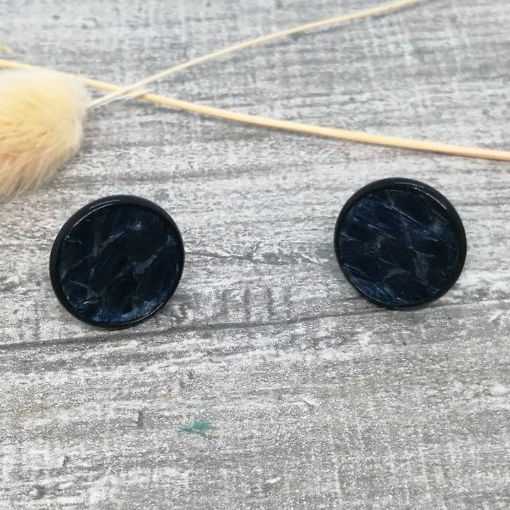 Ohrhänger - Maritim 3b- Lachsleder - Schwarz/Dunkelblau für den Großhandel von Maison Delclef