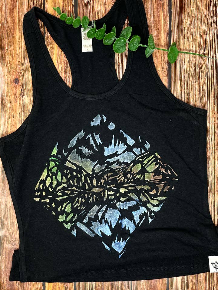 Maroon klockor handmålade kvinnors Yoga Tank för wholesale av Third Wolf Designs