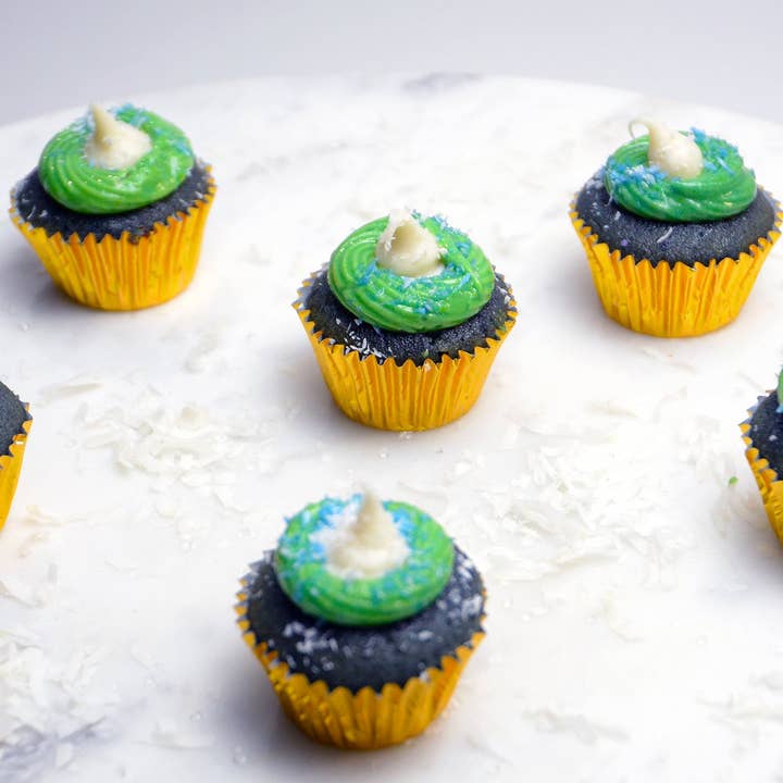 Aloha Bites - Wholesale Cupcake - Cupcakes - Signature Hawaiian Mini 5