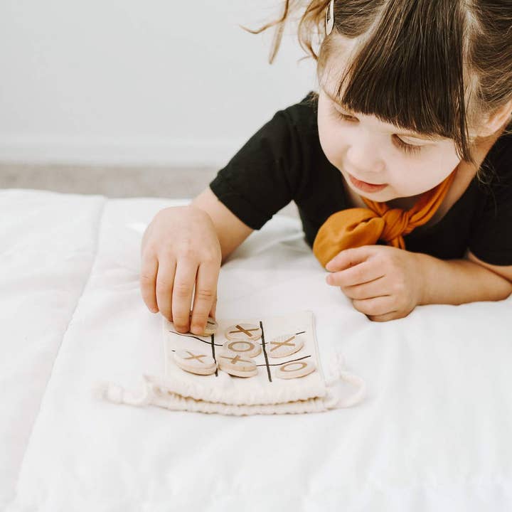 Tree Fort Toys - Wholesale Board Game - Tic Tac Toe1