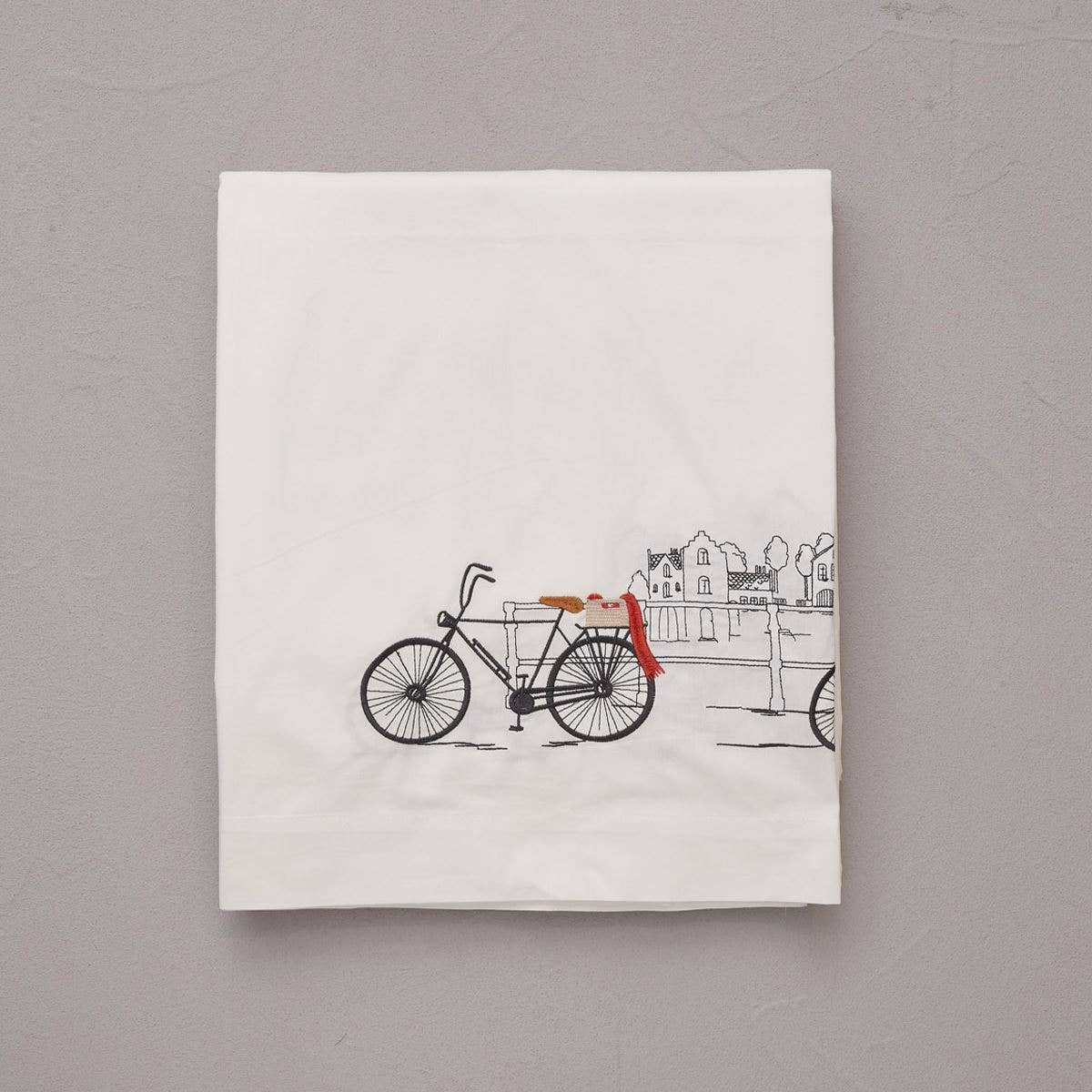 Sylvie Thiriez - Wholesale Flat Sheet - Embroidered flat sheet Amsterdam0