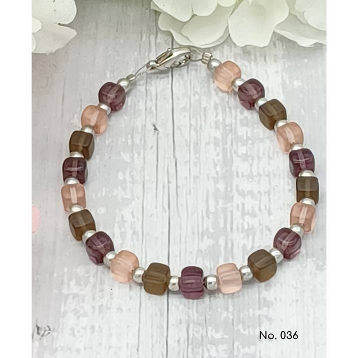 perleperle - Wholesale Beaded Bracelet - Bracelet glass beads, cube shape, Lillie14