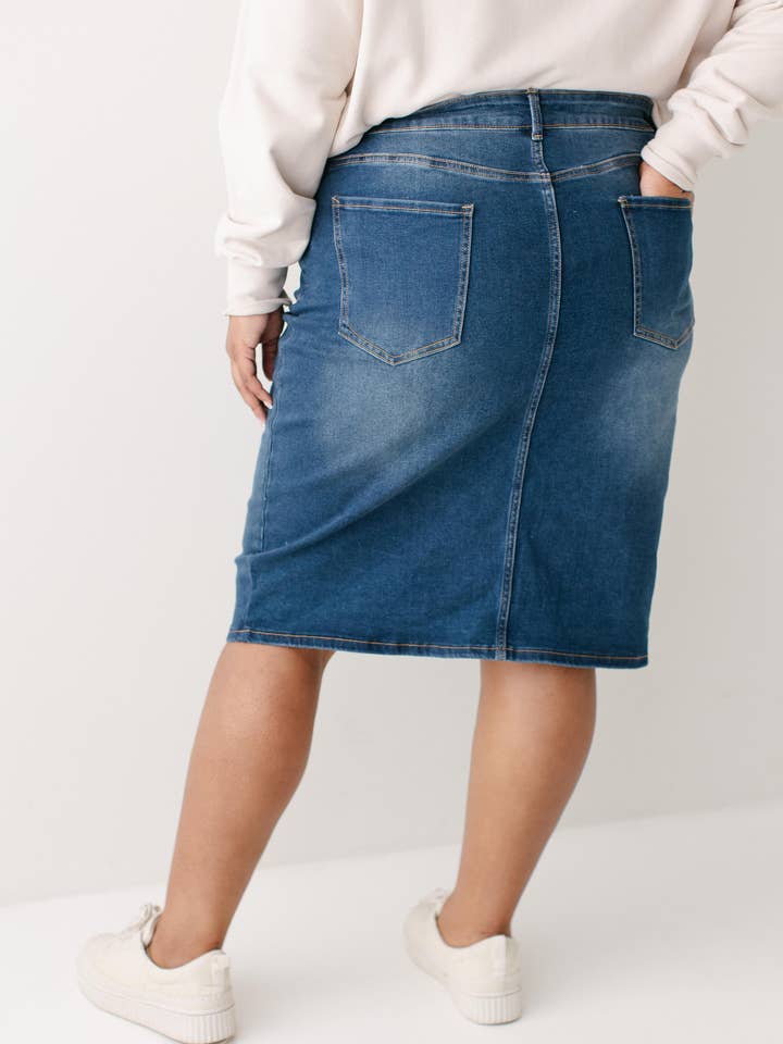 The Main Street Exchange - Wholesale Skirt - Women's - 'Wren' Classic Denim Skirt12